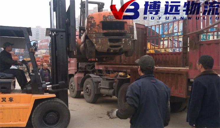 二手叉車運輸3.jpg